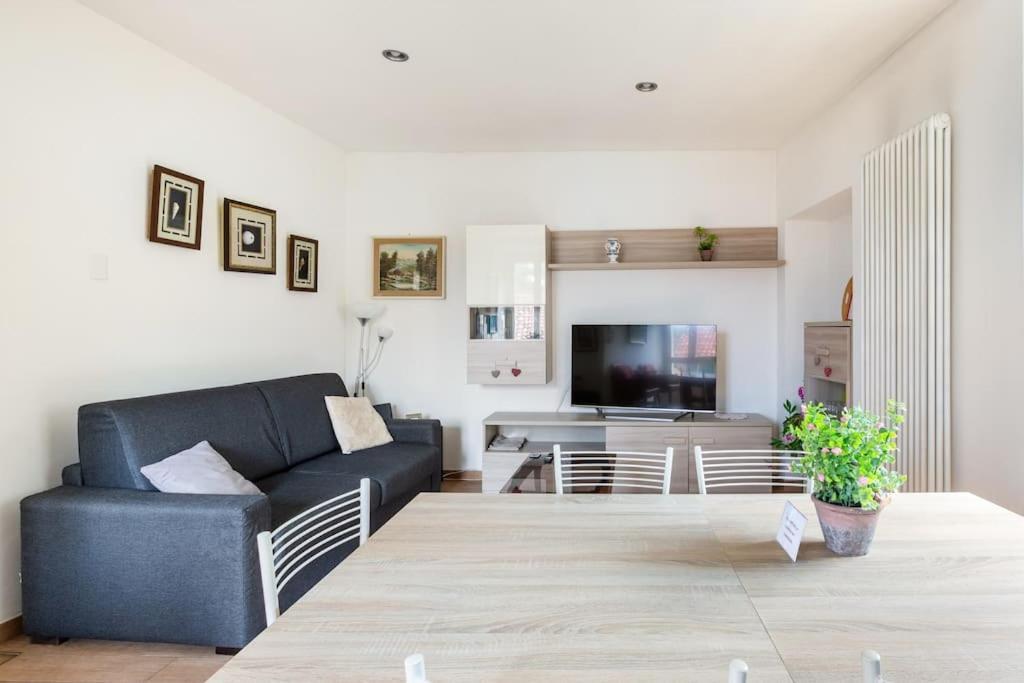 Como 100Mq 5 Mins To Center + Free Park And View Exterior photo
